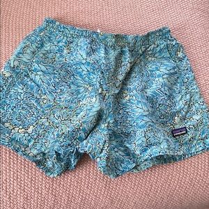 Patagonia baggies 5 inch